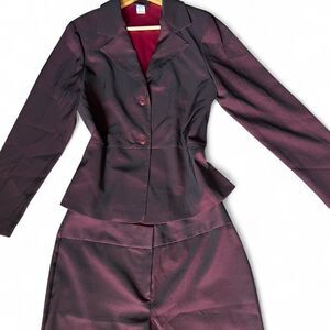 Rare Vintage 99’ Color Shifting Burgundy &Black long sleeve blazer&Matching Pant